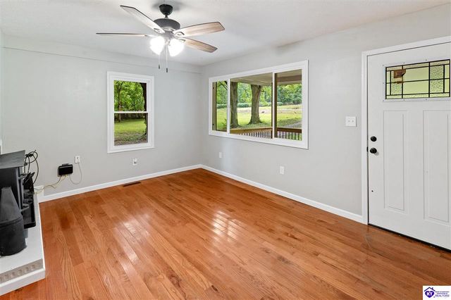 1829 Martin Hill Road, Shepherdsville, KY 40165