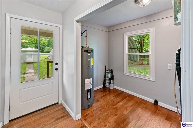 1829 Martin Hill Road, Shepherdsville, KY 40165