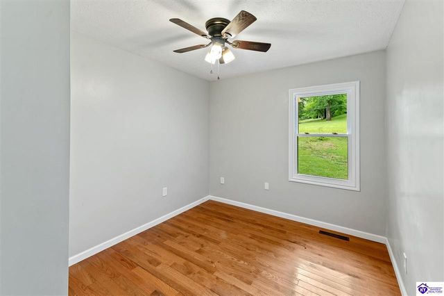 1829 Martin Hill Road, Shepherdsville, KY 40165