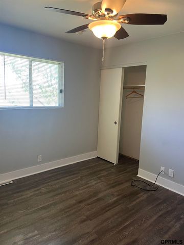 14172 N Street, Omaha, NE 68137