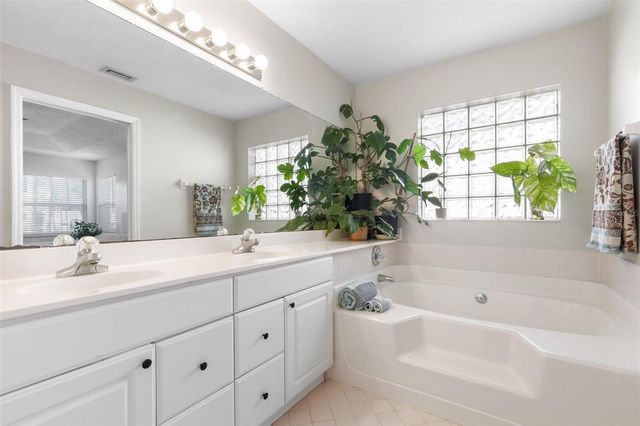 28 PEPPER LANE, Palm Coast, FL 32164