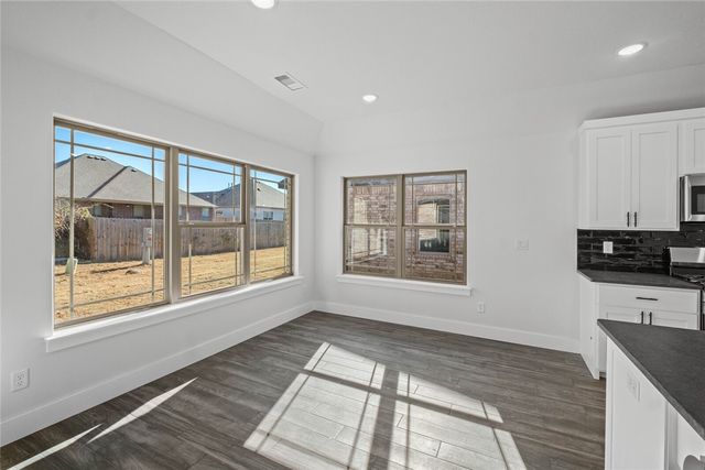 4741 W Planetree Street, Fayetteville, AR 72704