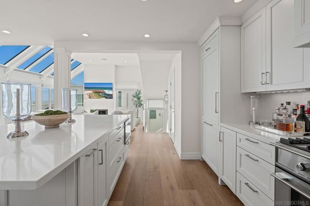 365 Shoemaker Lane, Solana Beach, CA 92075