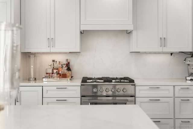 365 Shoemaker Lane, Solana Beach, CA 92075
