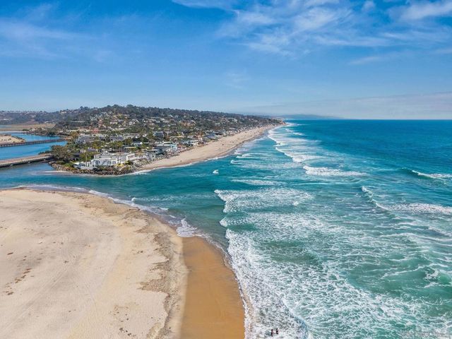 365 Shoemaker Lane, Solana Beach, CA 92075
