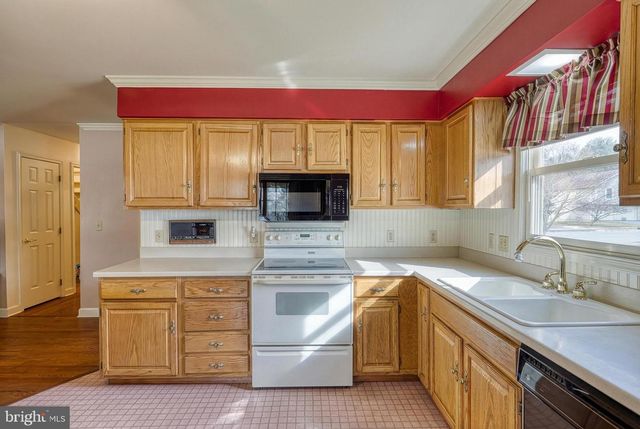 118 MOUNTAIN VIEW DRIVE, Enola, PA 17025