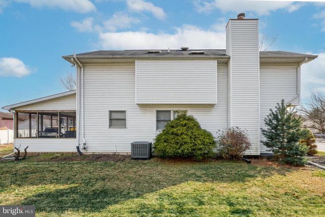 118 MOUNTAIN VIEW DRIVE, Enola, PA 17025