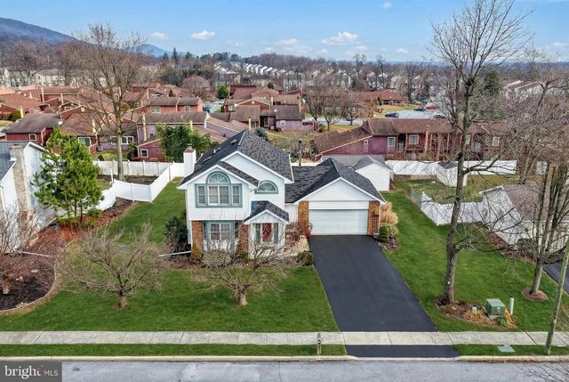 118 MOUNTAIN VIEW DRIVE, Enola, PA 17025