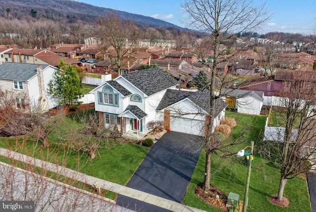 118 MOUNTAIN VIEW DRIVE, Enola, PA 17025