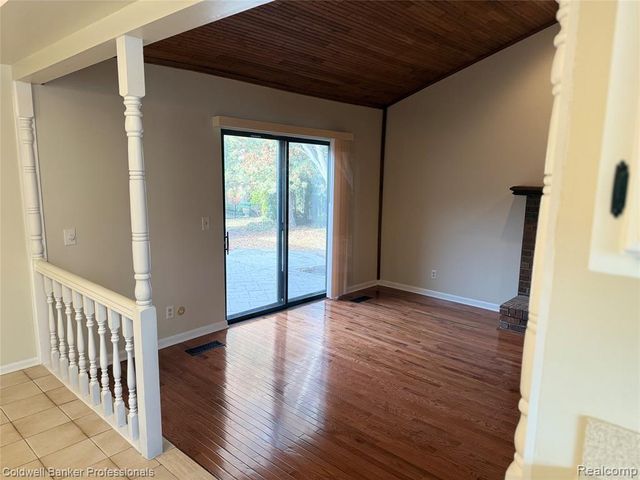 47071 Savannah Drive, Macomb, MI 48044