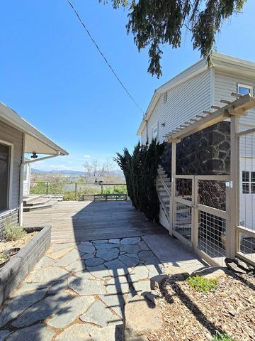 234 N 1st Street, Klamath Falls, OR 97601