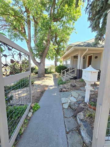 234 N 1st Street, Klamath Falls, OR 97601