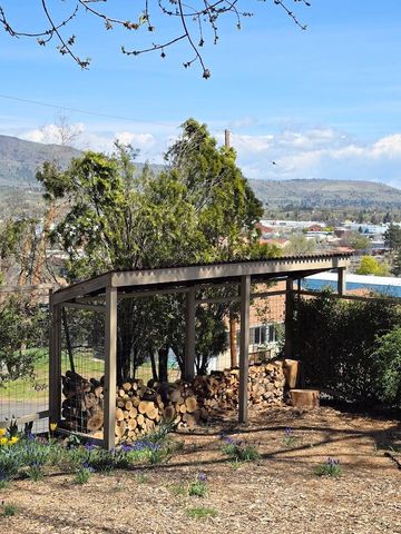 234 N 1st Street, Klamath Falls, OR 97601