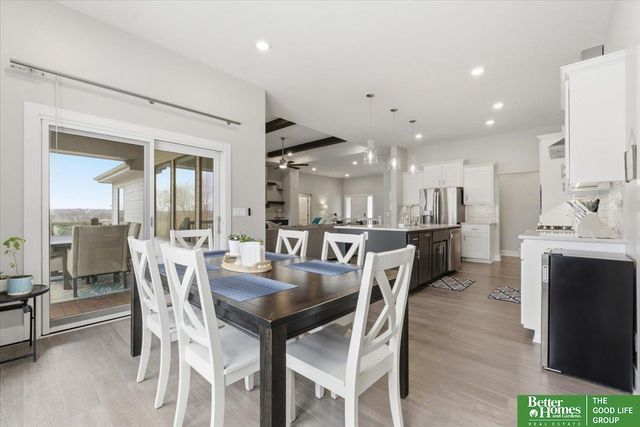 10360 S 103 Street, Papillion, NE 68046