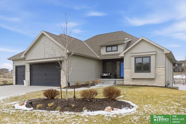 10360 S 103 Street, Papillion, NE 68046