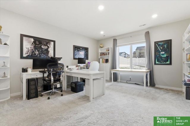 10360 S 103 Street, Papillion, NE 68046