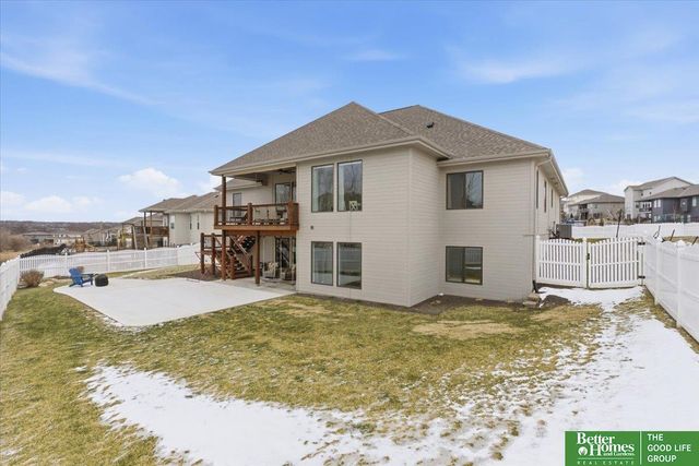 10360 S 103 Street, Papillion, NE 68046
