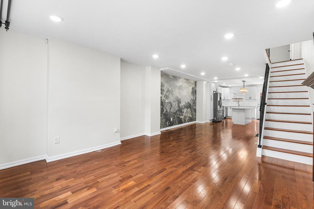 2921 ALMOND ST, PHILADELPHIA, PA 19134 — exterior