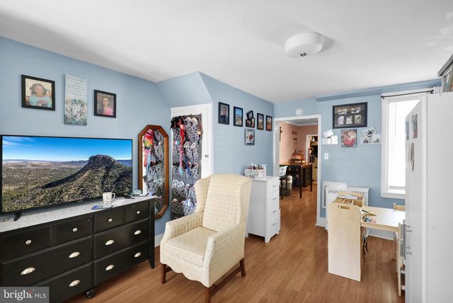1122 BUTTONWOOD ST, Reading, PA 19604