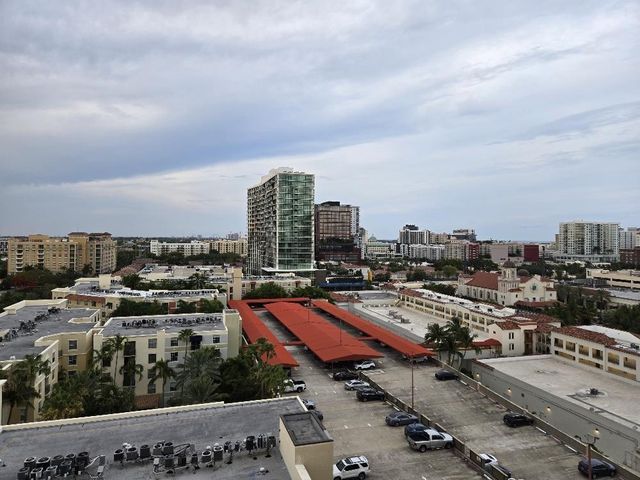 651 Okeechobee Blvd PH 1106, West Palm Beach, FL 33401