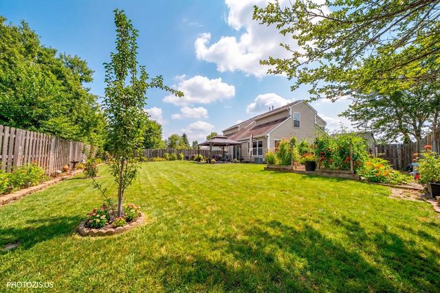 580 S Annandale Drive, Lake In The Hills, IL 60156