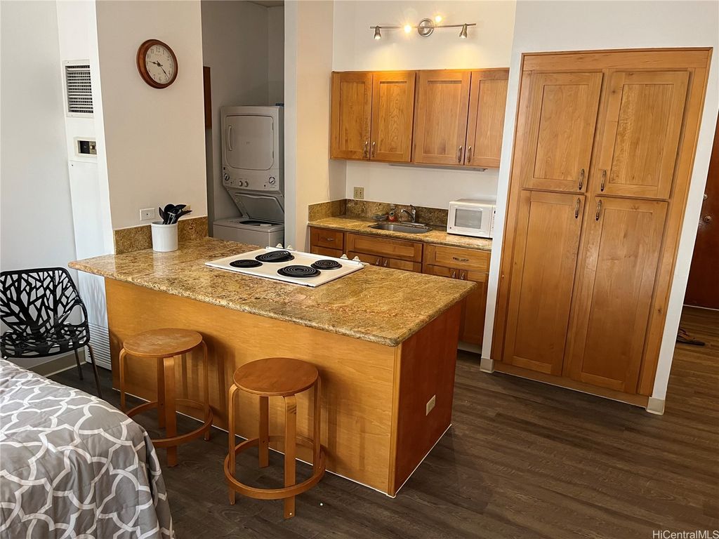 1778 Ala Moana Boulevard 1015, Honolulu, HI 96815