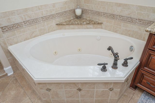 1530 Glenlake Circle, Niceville, FL 32578