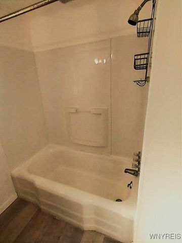 13 Bennett Village, Buffalo, NY 14214