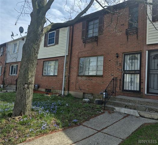13 Bennett Village, Buffalo, NY 14214