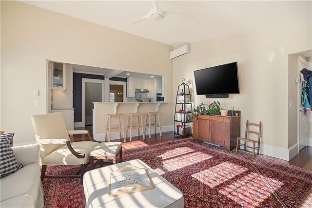 198 Gibbs Avenue, Newport, RI 02840