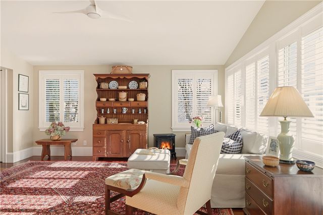 198 Gibbs Avenue, Newport, RI 02840