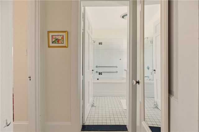 198 Gibbs Avenue, Newport, RI 02840