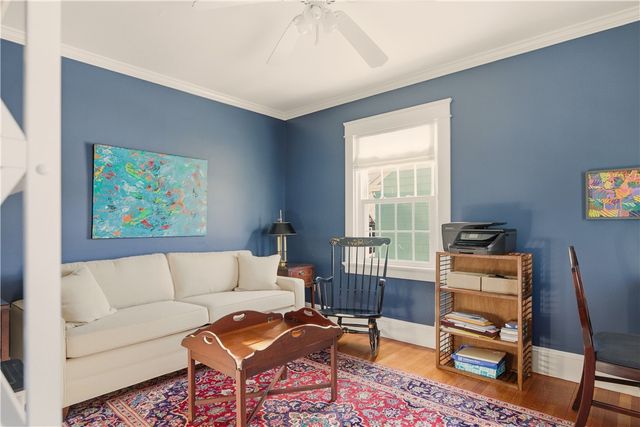 198 Gibbs Avenue, Newport, RI 02840