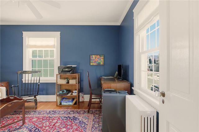 198 Gibbs Avenue, Newport, RI 02840