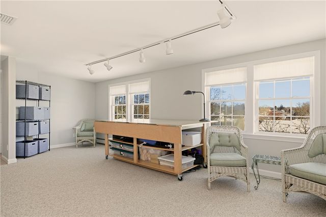 198 Gibbs Avenue, Newport, RI 02840