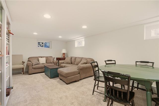 198 Gibbs Avenue, Newport, RI 02840