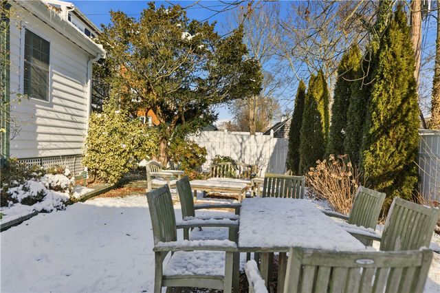 198 Gibbs Avenue, Newport, RI 02840