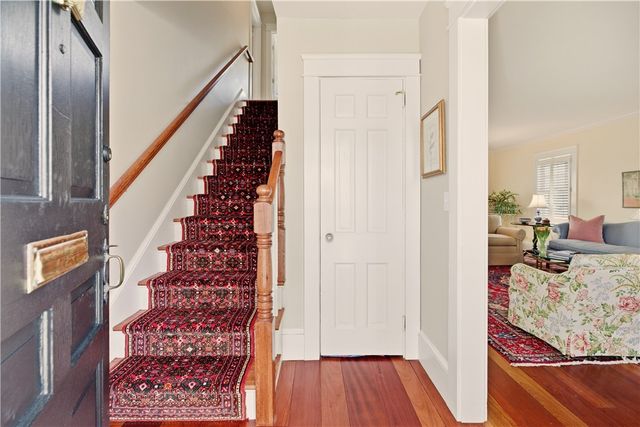 198 Gibbs Avenue, Newport, RI 02840