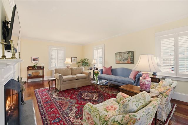 198 Gibbs Avenue, Newport, RI 02840