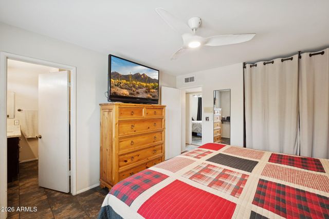 802 E MARCONI Avenue, Phoenix, AZ 85022