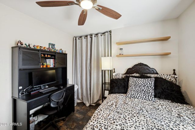 802 E MARCONI Avenue, Phoenix, AZ 85022