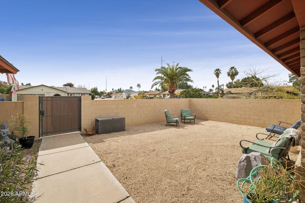 802 E MARCONI Avenue, Phoenix, AZ 85022 — photo 5