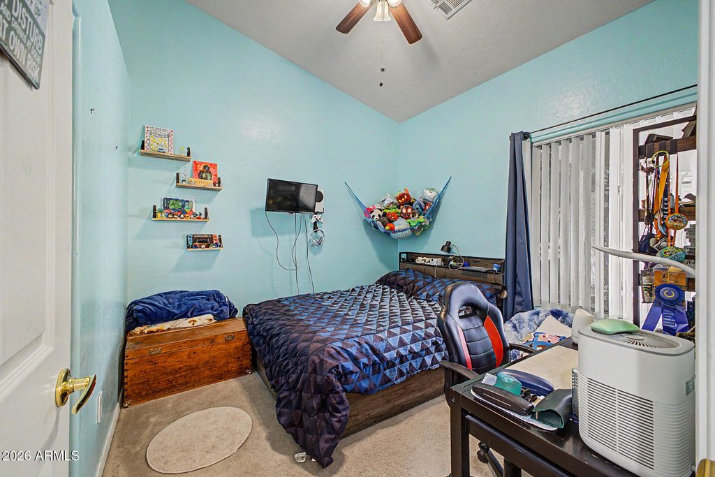 Image 16 of property listing at 270 N EVERGREEN Street, Chandler, AZ 85225