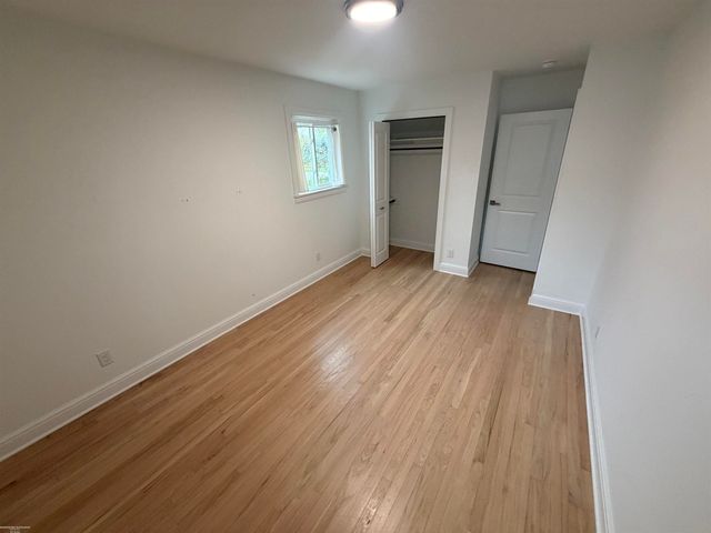 24050 Lakewood Street, Saint Clair Shores, MI 48082