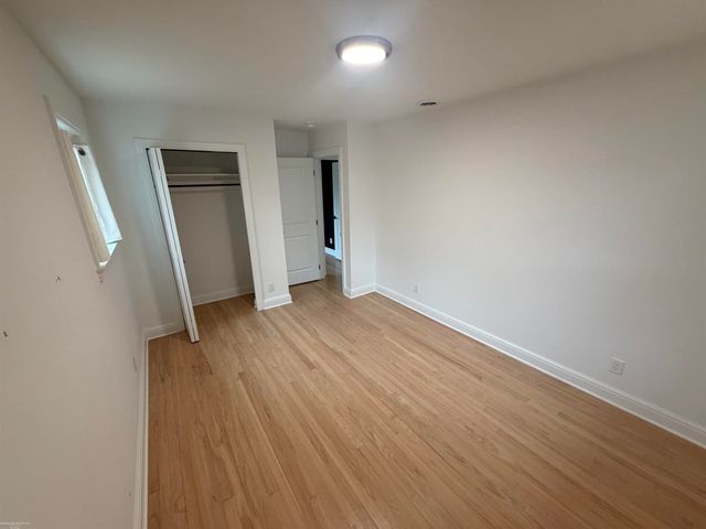 24050 Lakewood Street, Saint Clair Shores, MI 48082