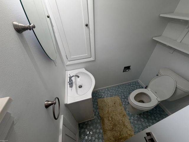 24050 Lakewood Street, Saint Clair Shores, MI 48082