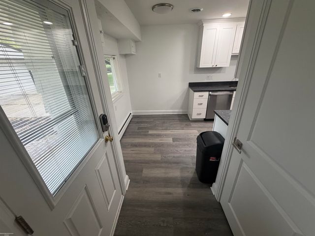 24050 Lakewood Street, Saint Clair Shores, MI 48082