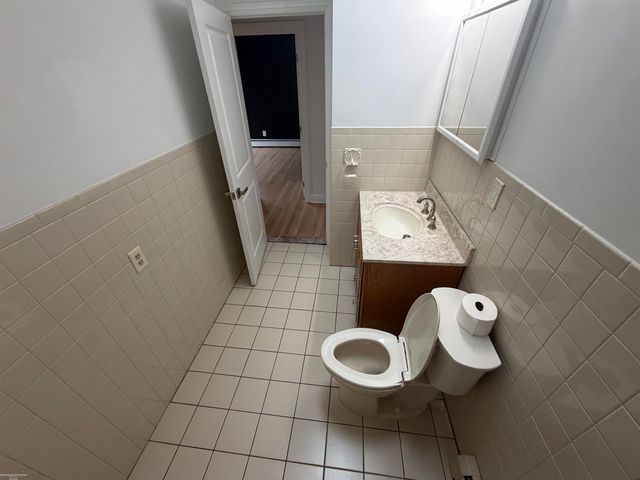 24050 Lakewood Street, Saint Clair Shores, MI 48082
