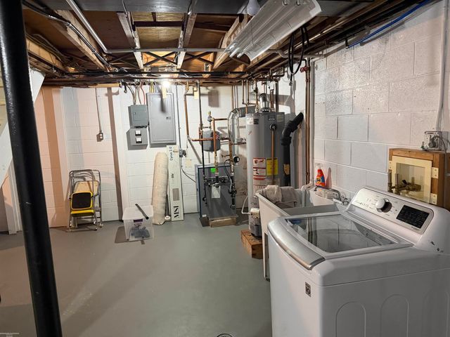 24050 Lakewood Street, Saint Clair Shores, MI 48082