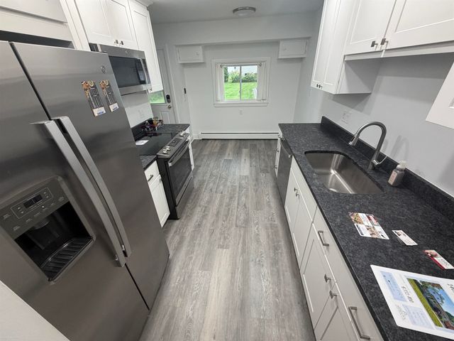 24050 Lakewood Street, Saint Clair Shores, MI 48082